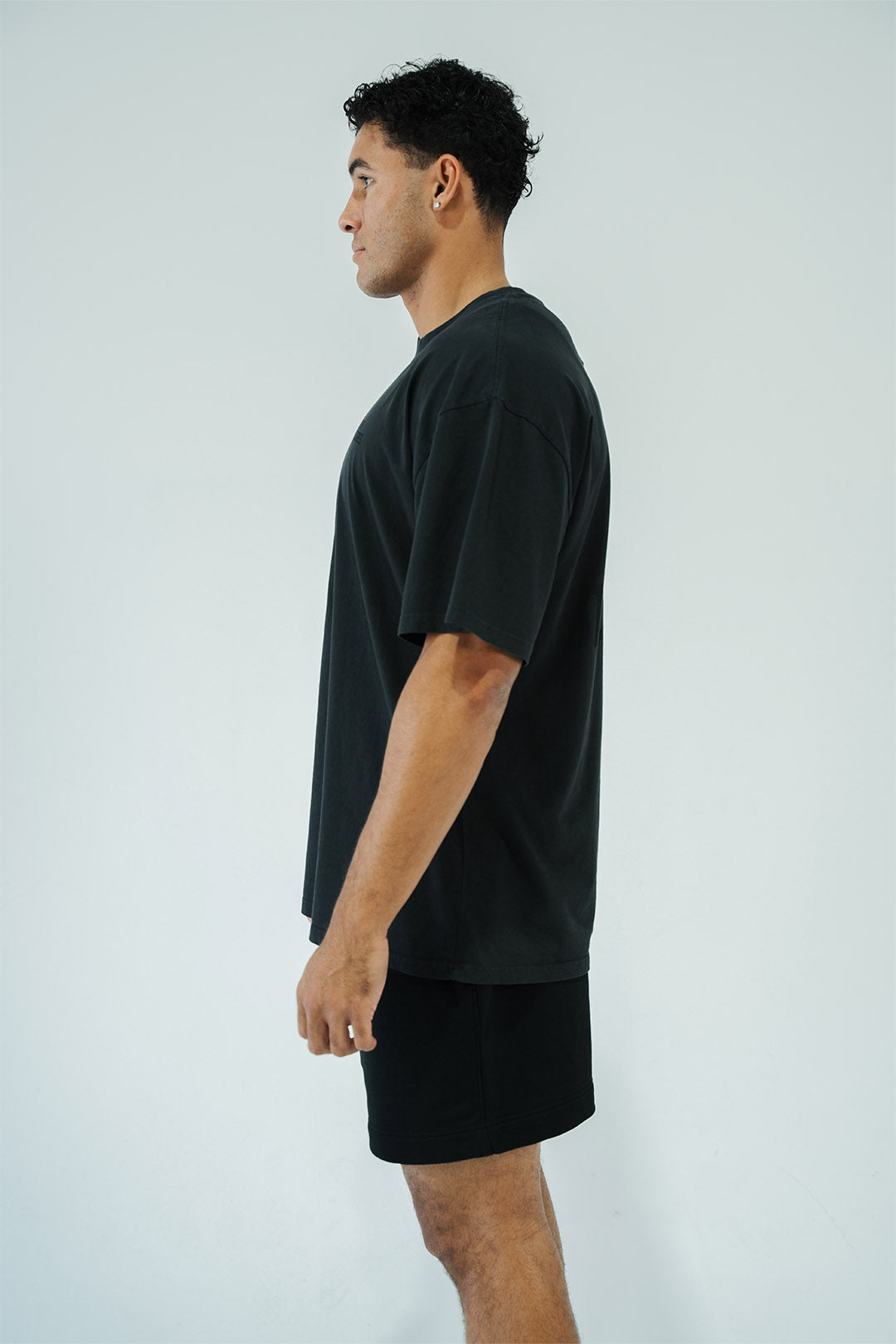 BOLD TEE IN FADED BLACK