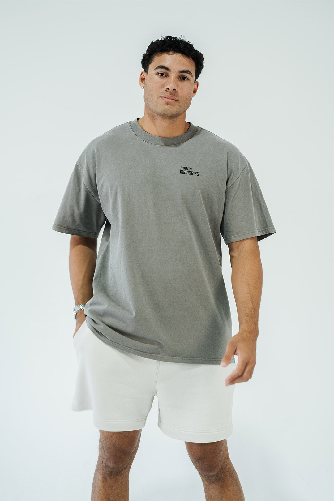 BOLDTEEINFADEDGREY_0000s_0006s_0001_DSC06317.jpg