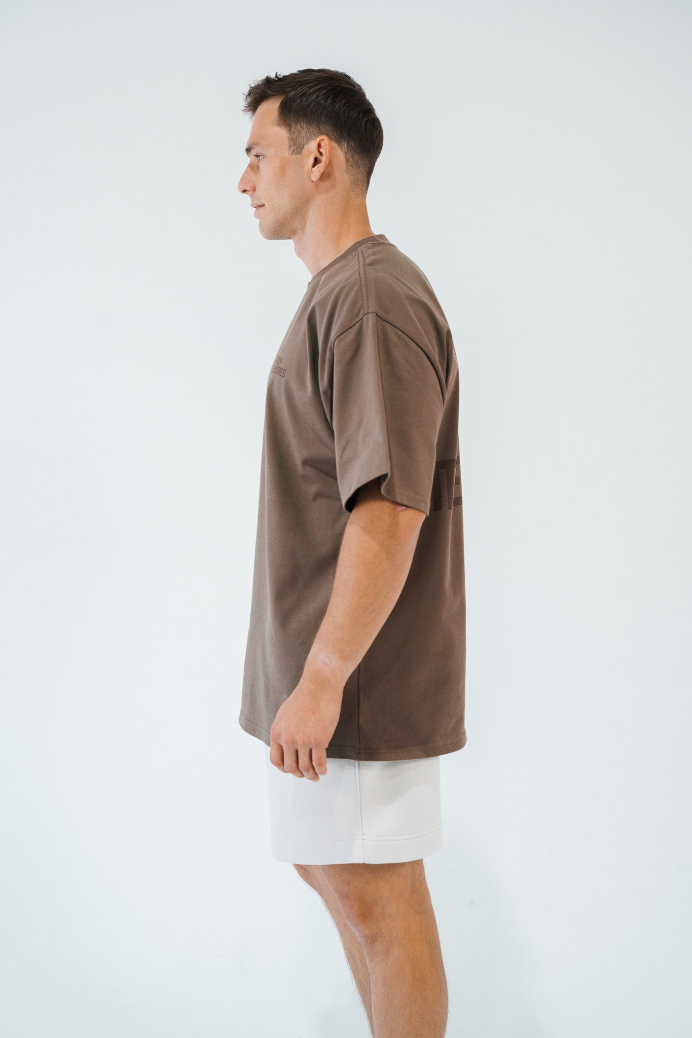 BOLD TEE IN WALNUT