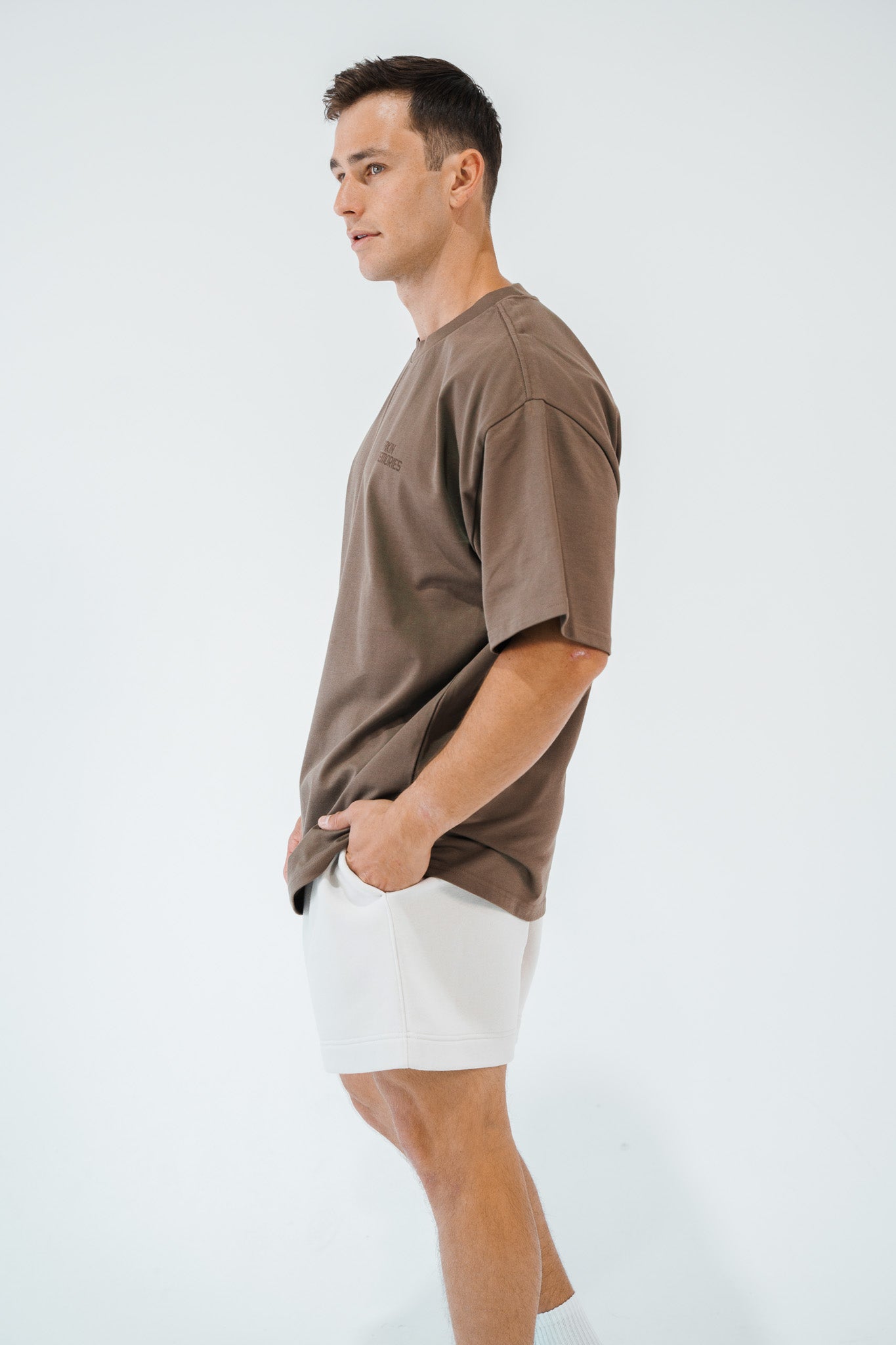 BOLD TEE IN WALNUT