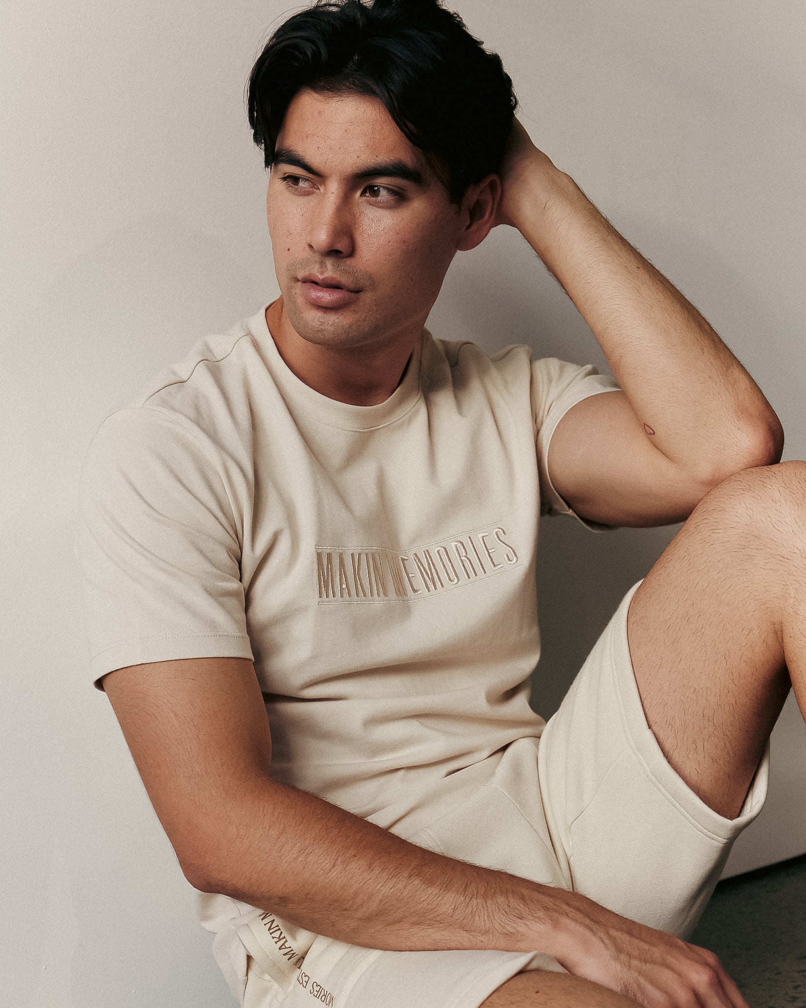 FEAT TEE IN CREAM HEAVYWEIGHT